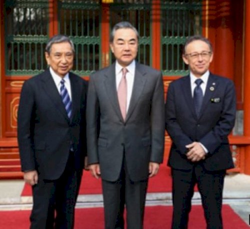 「玉城デニーは、次も知事選で当選しますか?」の質問画像