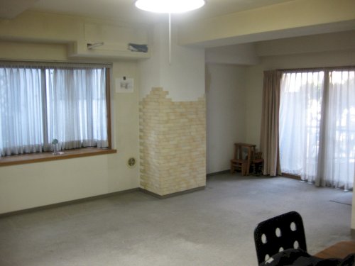 「既存のエアコンの配管が壊れているSRC造」の質問画像