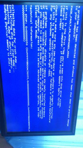 「PCの電源入るが、画面映らず。」の質問画像