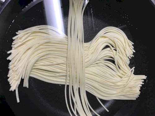 「パスタを塩を使わずに茹でるのは、寿司に醤」の回答画像7