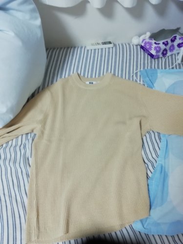 「ベージュのニット購入しました! 薄手のニ」の質問画像