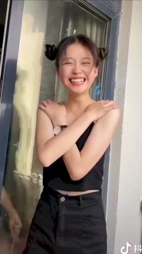 「この方の名前を知りたいです!」の質問画像