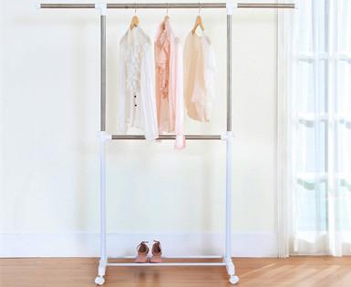「脱いだ服はどこへ片付けますか?」の質問画像