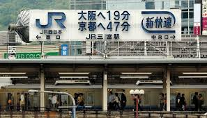 「関東の鉄道はどうして鈍くて、高くて、あん」の質問画像