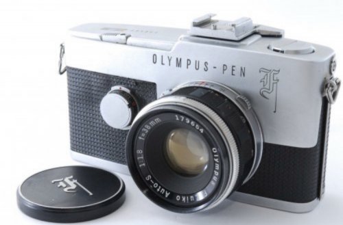 「このオリンパスペンFというフィルムカメラ」の質問画像