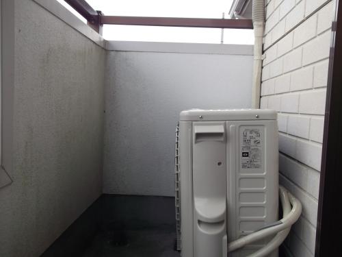 「エアコン設置に詳しい方お願いします」の質問画像