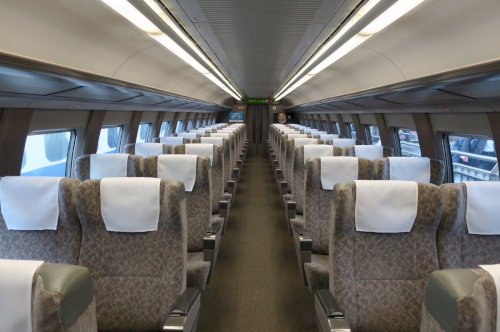 「山陽新幹線の16両編成過剰運転の件」の質問画像