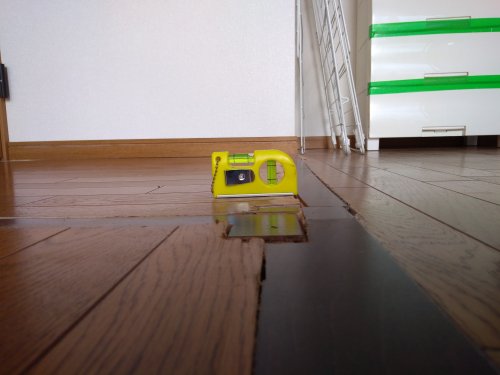 「フローリングのデコボコならし(続き2)」の質問画像
