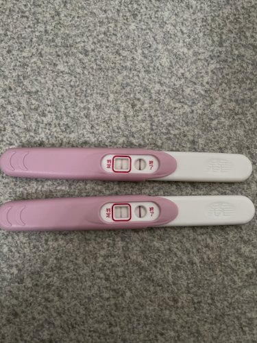 「妊娠検査薬でうっすら陽性反応」の質問画像