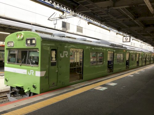 「こんばんは、今日は扇風機電車に関してです」の回答画像3
