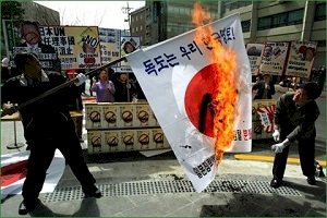 「安倍首相は「アジアの民主主義の指導者」の」の回答画像9