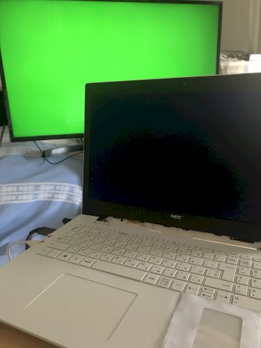 「PC画面起動中に真っ暗になった場合の対処」の質問画像