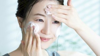 美容皮膚科医に聞いた!マスクの下の美肌を保つ正しい洗顔方法