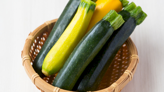 旬の夏野菜ズッキーニ。洋食だけじゃない和食のレシピ、正しい目利きや保存法をご紹介