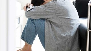 「彼女に暴力を奮ってしまいました」独占欲の強い彼氏が抱える問題とは?