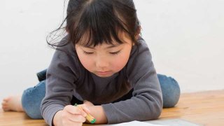 パパママ必見!子どもの落書きへの対処法をハウスクリーニングのプロに聞いた