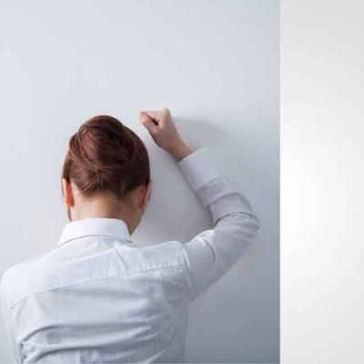 「仕事で辛いことがあった翌日に休むのがNG」の質問画像