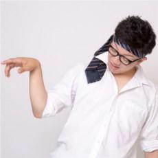 人は酔っ払うと身に付けているものを脱ぎ去りたくなる?