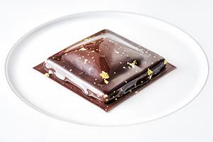 シャネルのアイコンがモチーフ!ベージュ アラン・デュカス 東京がオリジナルスイーツを限定販売