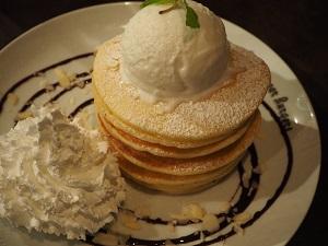ハバネロとジョロキアを使用した「SUPER HOT バーガー」に超甘党男性が悶絶!!