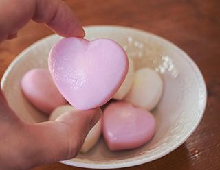 バレンタイン、チョコ嫌いにハート形のチーズ入りかまぼこはいかが?