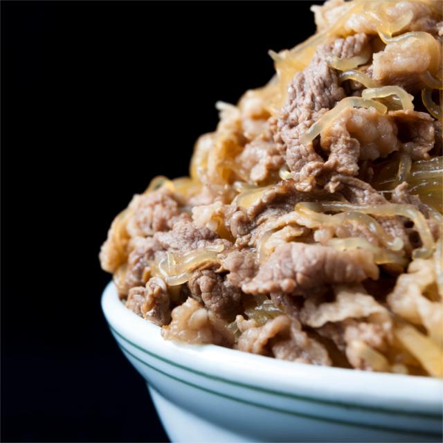 【お一人様】男性の目が気になり、一人で牛丼屋に入る勇気がありません