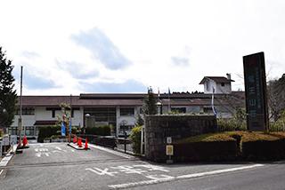 放流までできる!ダムを模した「安威川ダムカレー」がうまい