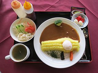 放流までできる!ダムを模した「安威川ダムカレー」がうまい