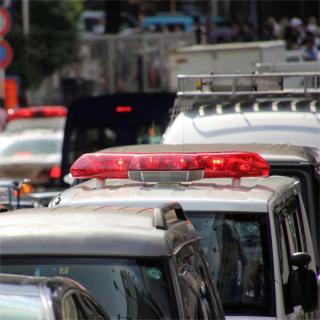 違法駐車が緊急車両を邪魔している場合の法的問題