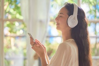 電車やバスでは映画を楽しんじゃおう!