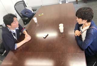 国民的キャラクターを演じる大変さを語る小林さん
