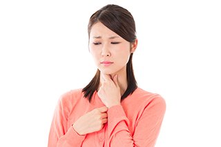 「風邪かな?」で済ませないで のどの不調はストレスが原因のことも【PR】