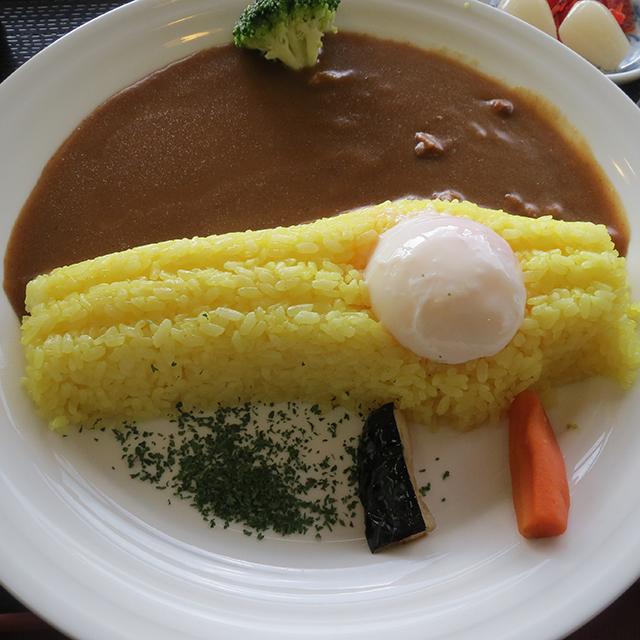 放流までできる!ダムを模した「安威川ダムカレー」がうまい