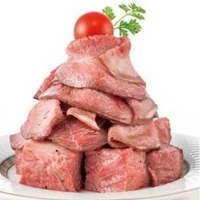 「バベル盛り」で肉を天まで積み上げろ!「バベルの塔」展で仰天のコラボグルメ登場