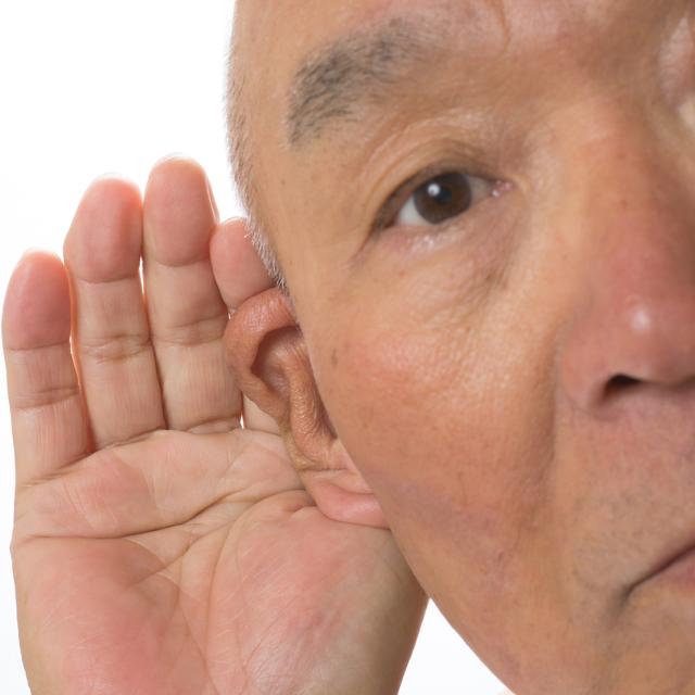 耳の老化は30歳から始まる!?やり過ぎ耳ケアに要注意