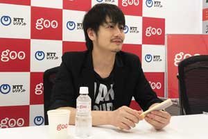 レイとして世界中をイベントで回ることで笑顔を与えることが出来ました!
