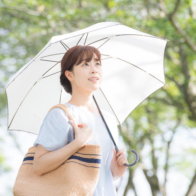 日傘は色によって効果が違うのか?