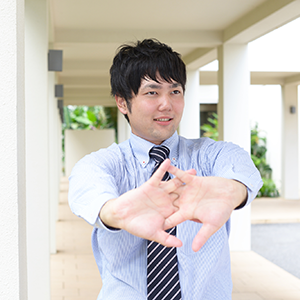 忙しく働く人を襲うおしりのトラブル!痔になりやすい生活習慣とは【PR】