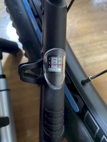 「[至急]自転車の空気入れについてです。 」の質問画像