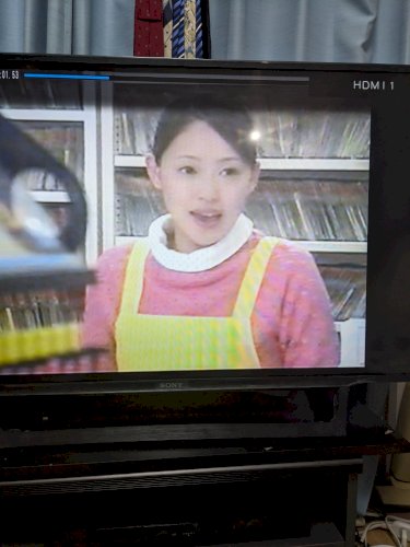 「写真のようなDVDの店員さんで明るくハキ」の質問画像