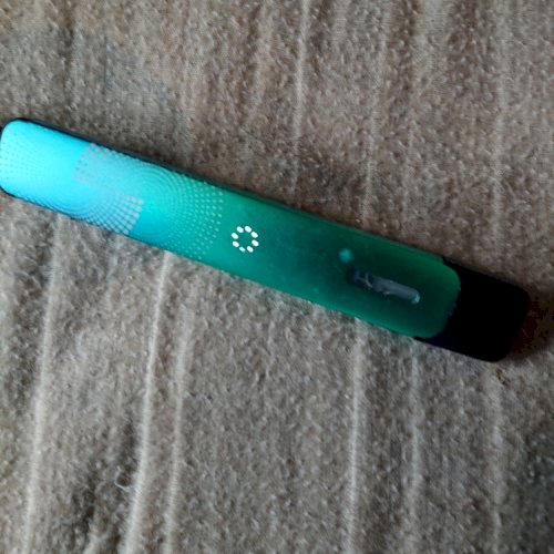 「ドクターベイプモデル2で充電中ですが、こ」の質問画像