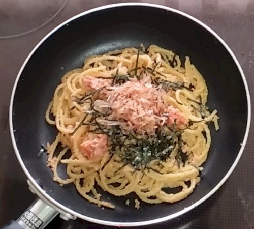 「たらこと辛子明太子では、どちらが好きです」の回答画像1