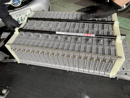 「中古でハイブリッドの普通車を買いました 」の回答画像5
