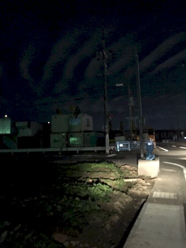 「なんていう雲でしょうか？初めて見るので教」の質問画像