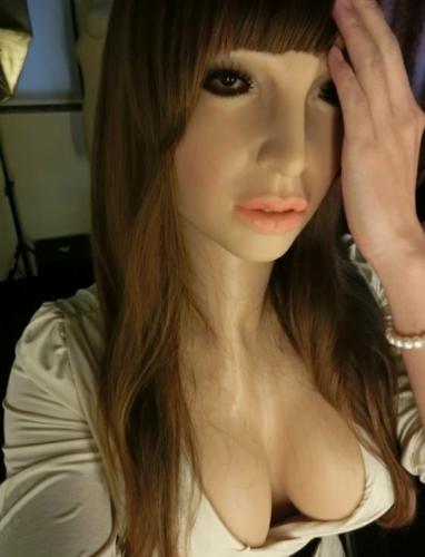 「教えて下さい、こちらの女装のためのマスク」の質問画像