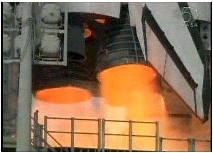 「ロケットエンジンの推力のメカニズム」の質問画像