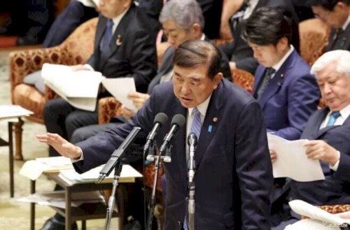 「石破さんが口をすべらせて「食料品の消費税」の質問画像