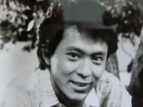 「この俳優さんは誰でしょうか？」の質問画像