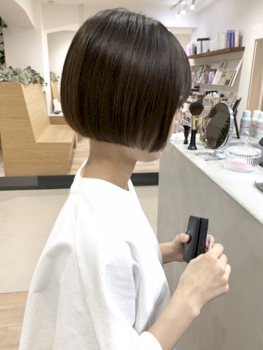「髪型についてです。何か足りない、というか」の回答画像7