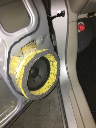 「カースピーカーについて フロントスピーカ」の質問画像